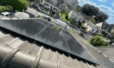 Installation panneaux solaires réalisée par Avisun