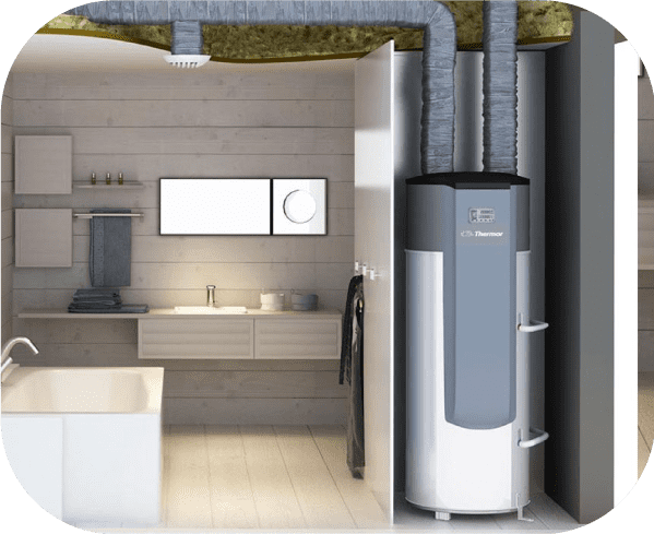 Image 3d d'un ballon thermodynamique pour chauffer l'eau, disposé dans une salle de bains